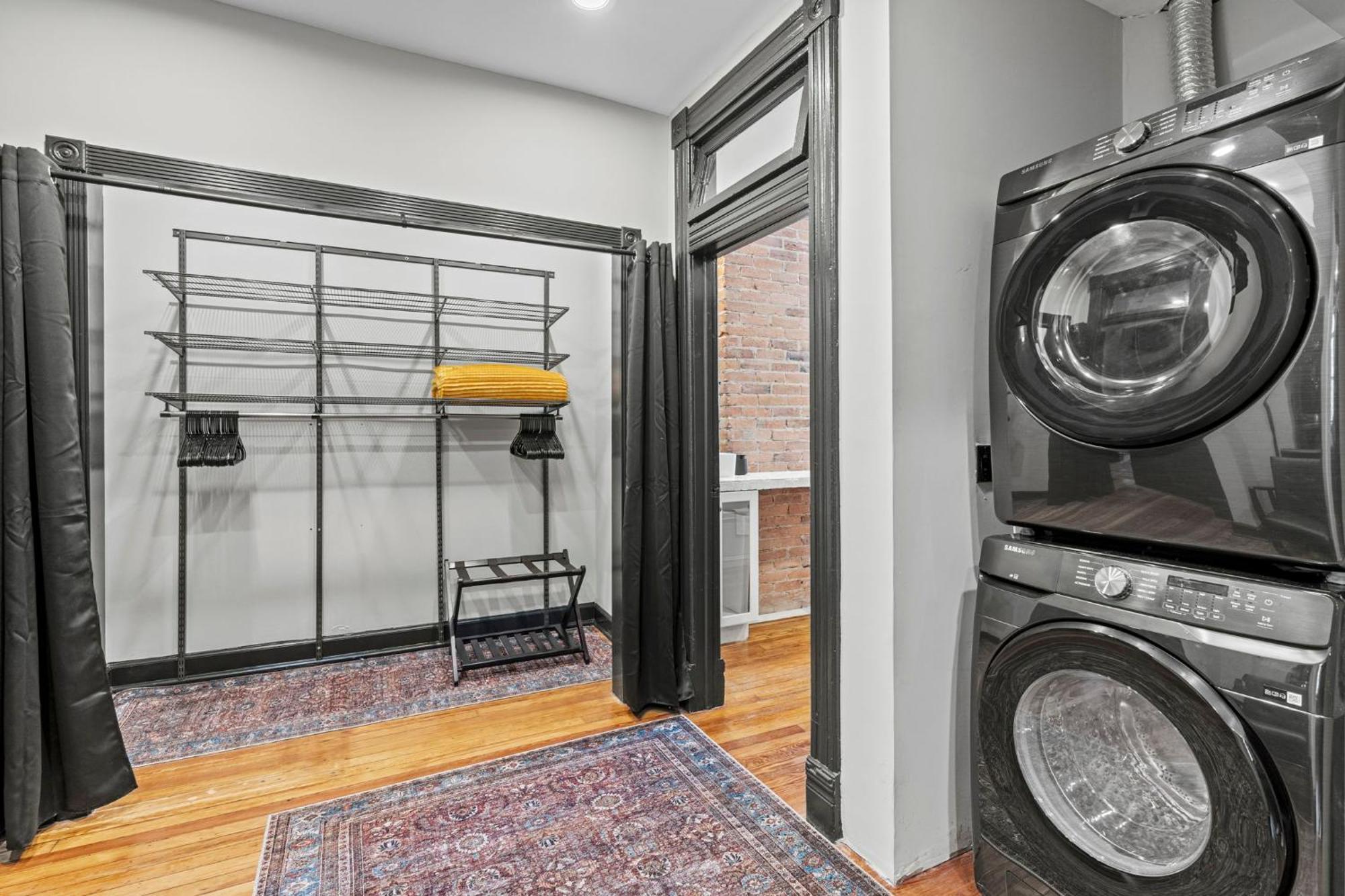 Spacious, Historic Logan Circle Rowhouse Appartement *