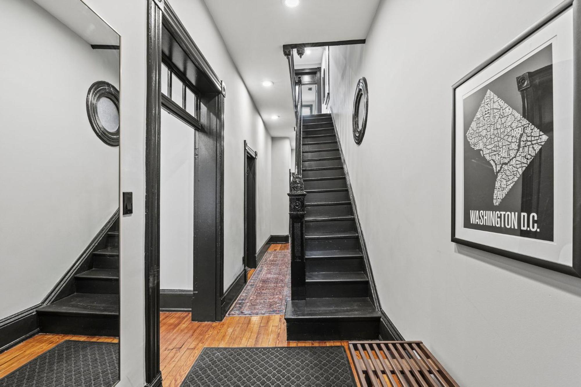 Spacious, Historic Logan Circle Rowhouse Appartement