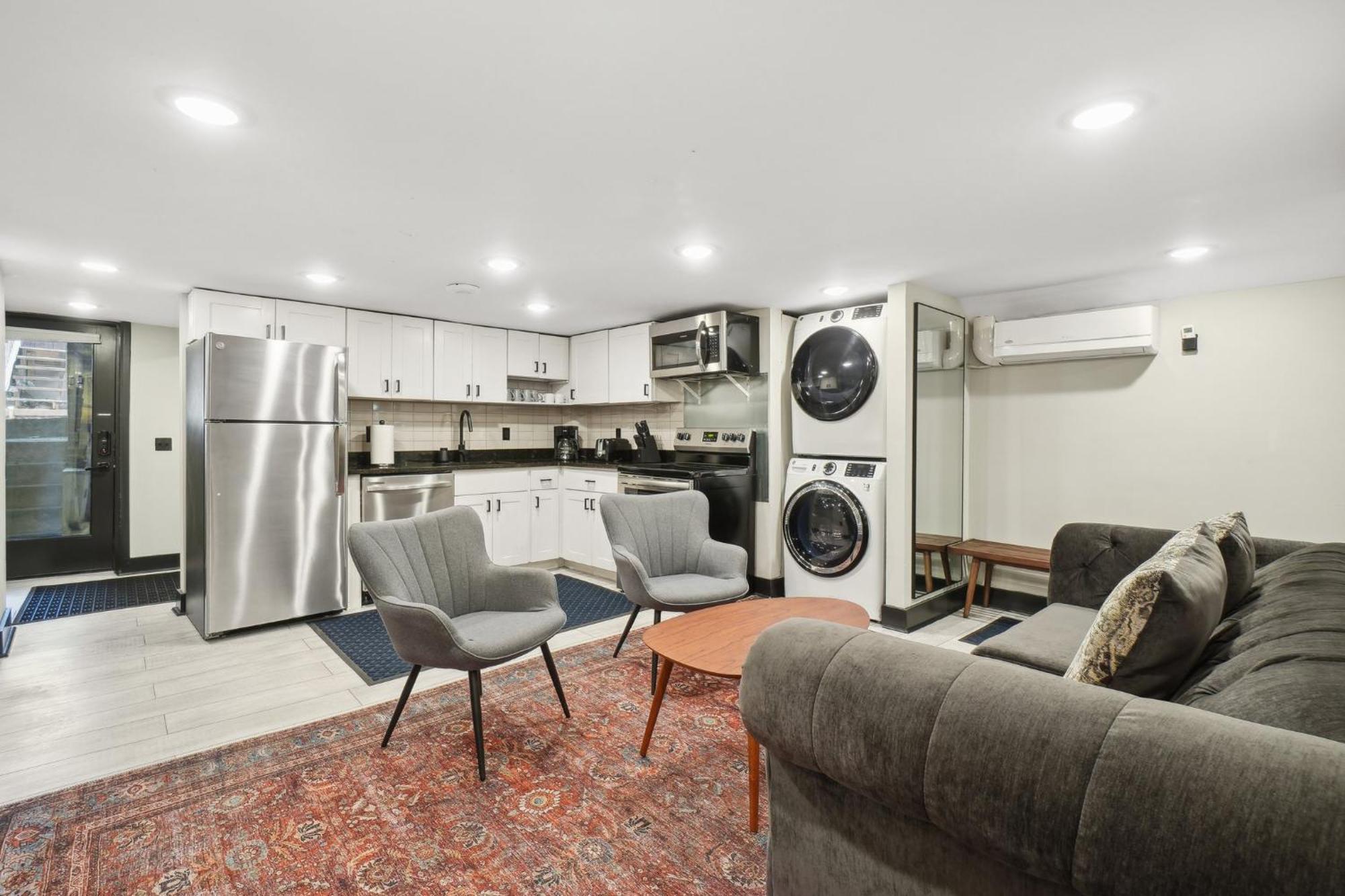 Spacious, Historic Logan Circle Rowhouse * Washington