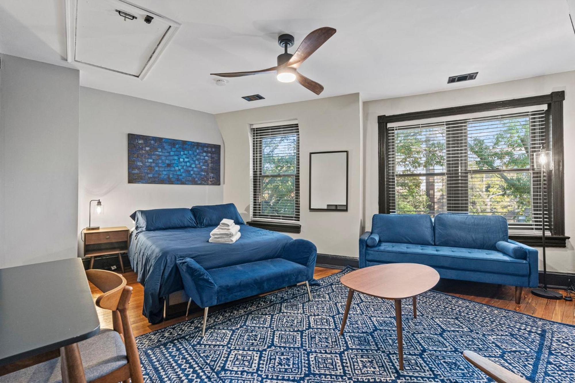 Spacious, Historic Logan Circle Rowhouse *