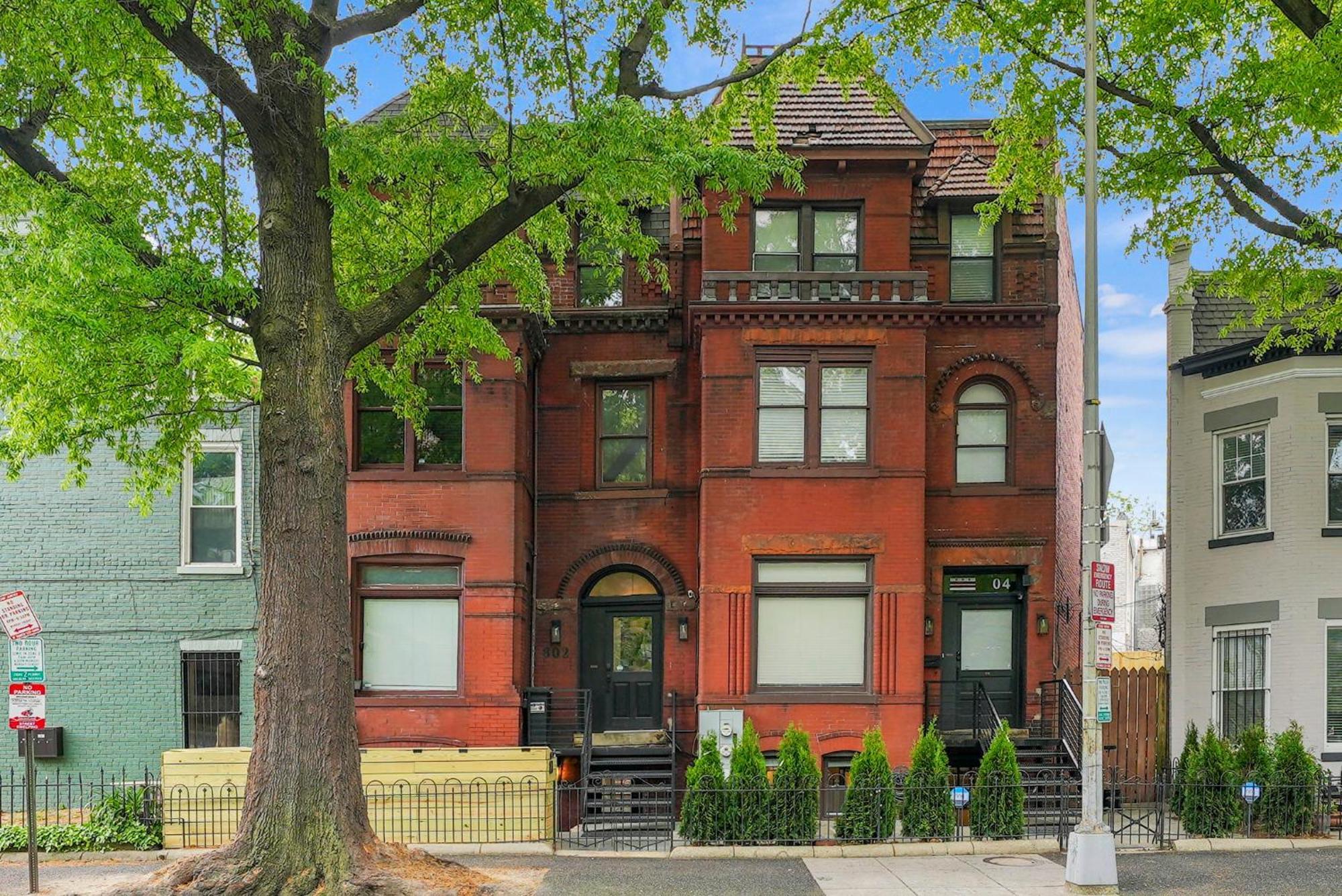 Spacious, Historic Logan Circle Rowhouse Washington